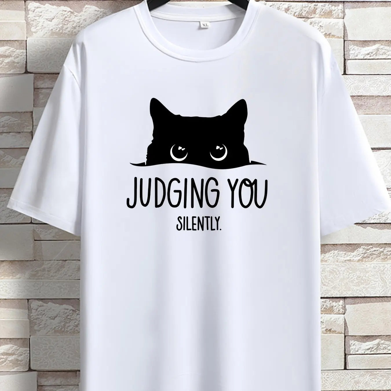 JUDGING YOU SILENTLY' Cat Print Loose T-shirt, Women Short Sleeve Crew Neck Tops, Casual Clothing for Spring Summer
