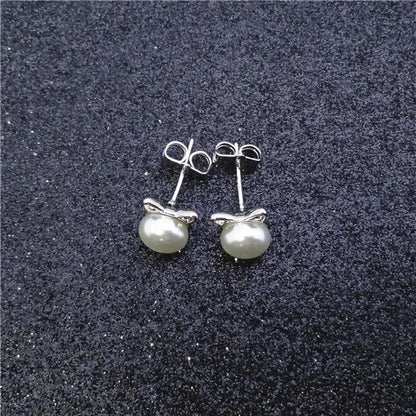 Unique Playful Cat Head Imitation Pearl Earrings - Stylish Gift for Girls & Teenagers Perfect for Parties Christmas or Birthdays