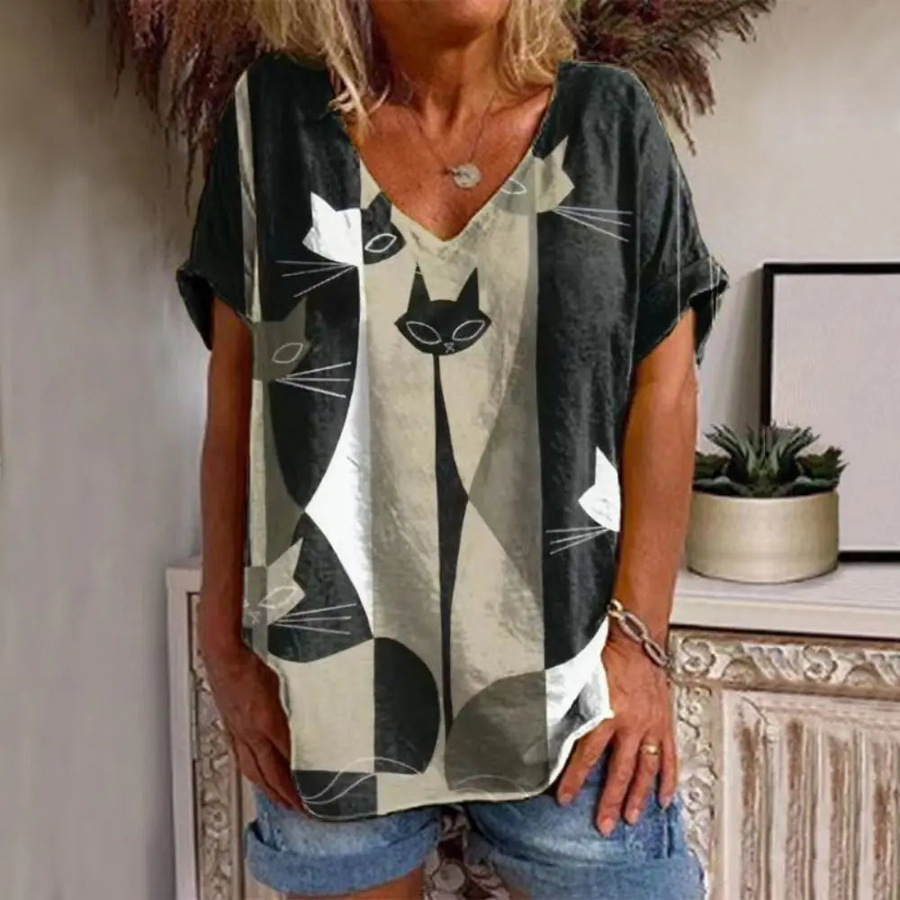Women's T-shirt Cartoon Cat Print Summer Short Sleeve V-Neck Kawaii Fashion Casual Tee Shirts With Cat Funny Femininity Clothing